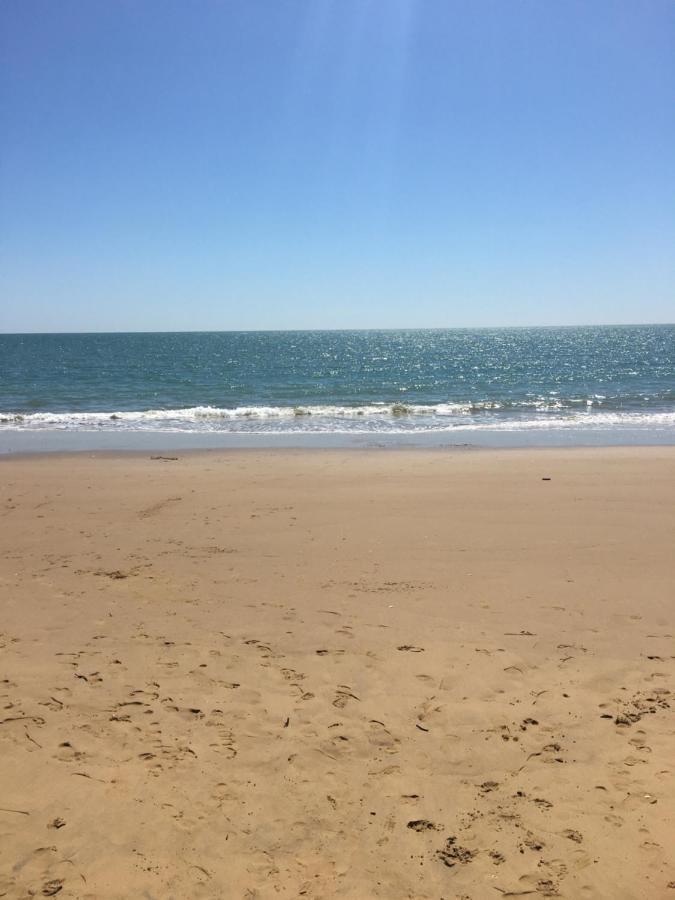 Beachfront At Silver Sands Hervey Bay Esterno foto